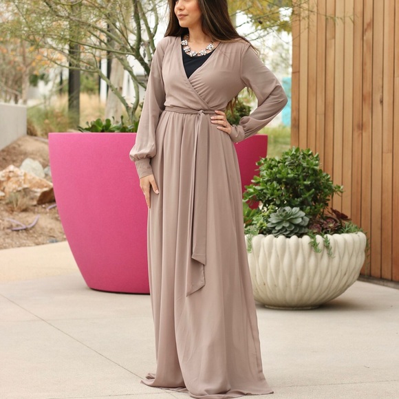 Chiffon maxi dress - Picture 3 of 3